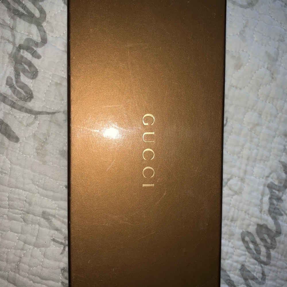 Gucci sun glasses